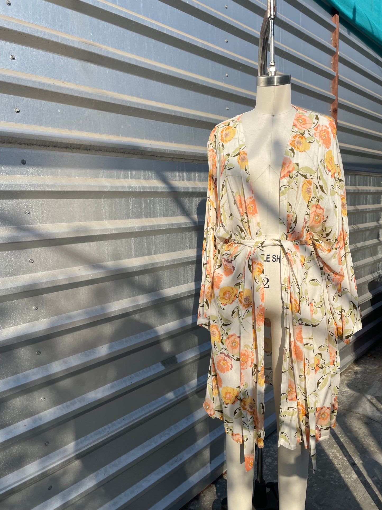 Ivory Peach Floral Knee Length robe OS PLUS (fits 1X-3X)