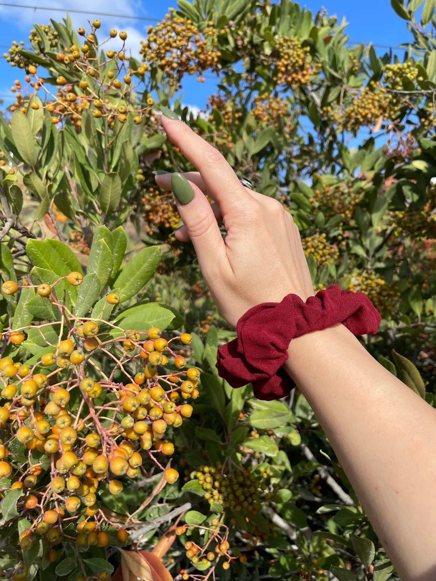 Dahlia Scrunchie